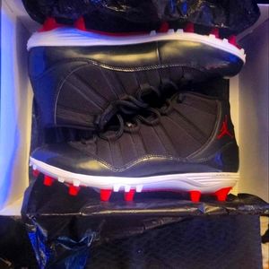Jordan 11 Retro Cleat-bred size 13